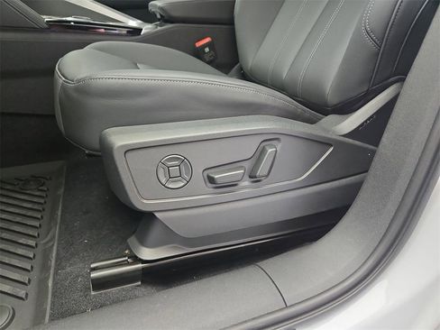 New 2025 Audi Q5 Premium image 12