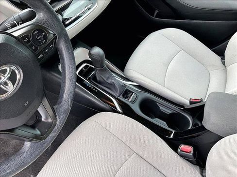 Used 2020 Toyota Corolla LE FWD image 15