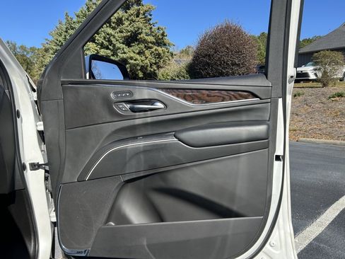 Used 2023 Cadillac Escalade Premium Luxury Platinum image 64