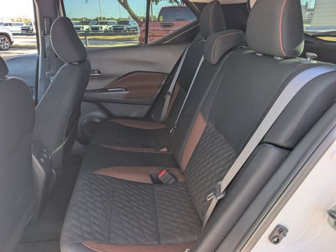 Used 2021 Nissan Kicks SR w/ Interior Electronics Package FWD image 27