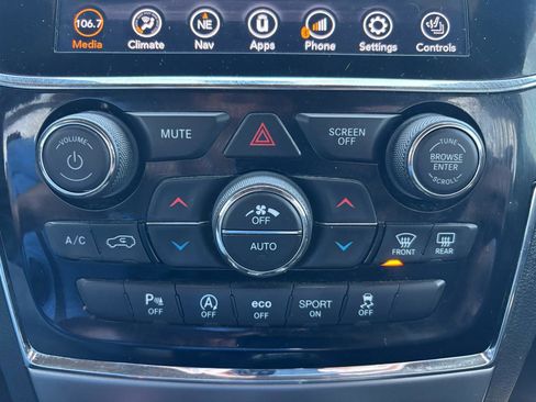 Used 2020 Jeep Grand Cherokee Limited AWD/4WD image 21