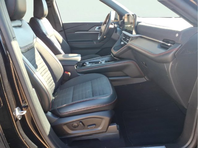 Used 2025 Ford Explorer ST-Line AWD/4WD image 24
