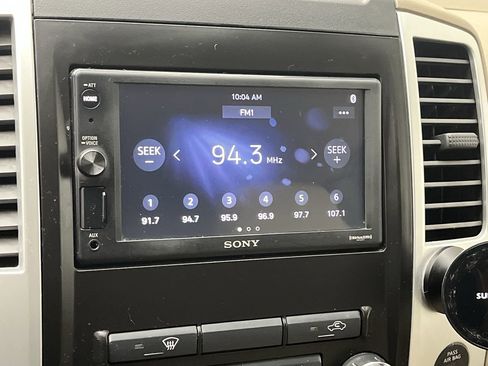 Used 2010 Nissan Frontier SE w/ SE Value Truck Pkg AWD/4WD image 16