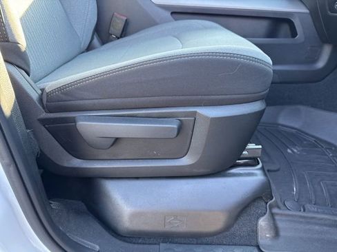 Used 2024 RAM 2500 Lone Star image 29