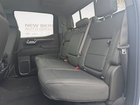 New 2026 Chevrolet Silverado 1500 LTZ w/ LTZ Premium Package AWD/4WD image 13