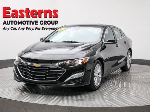 Used 2024 Chevrolet Malibu LT image 1