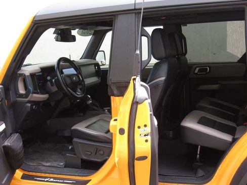 Used 2021 Ford Bronco Wildtrak AWD/4WD image 13