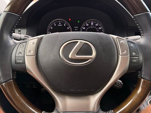 Used 2014 Lexus ES 350 w/ Premium Package FWD image 11