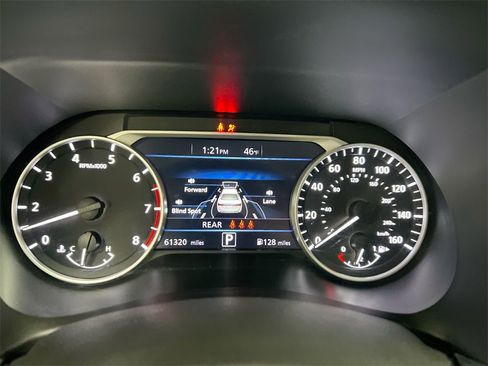 Used 2023 Nissan Sentra SV image 11