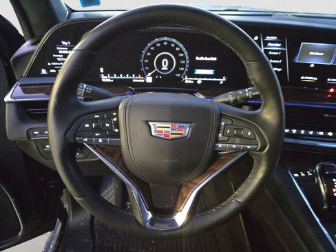 Used 2023 Cadillac Escalade Sport Platinum image 5