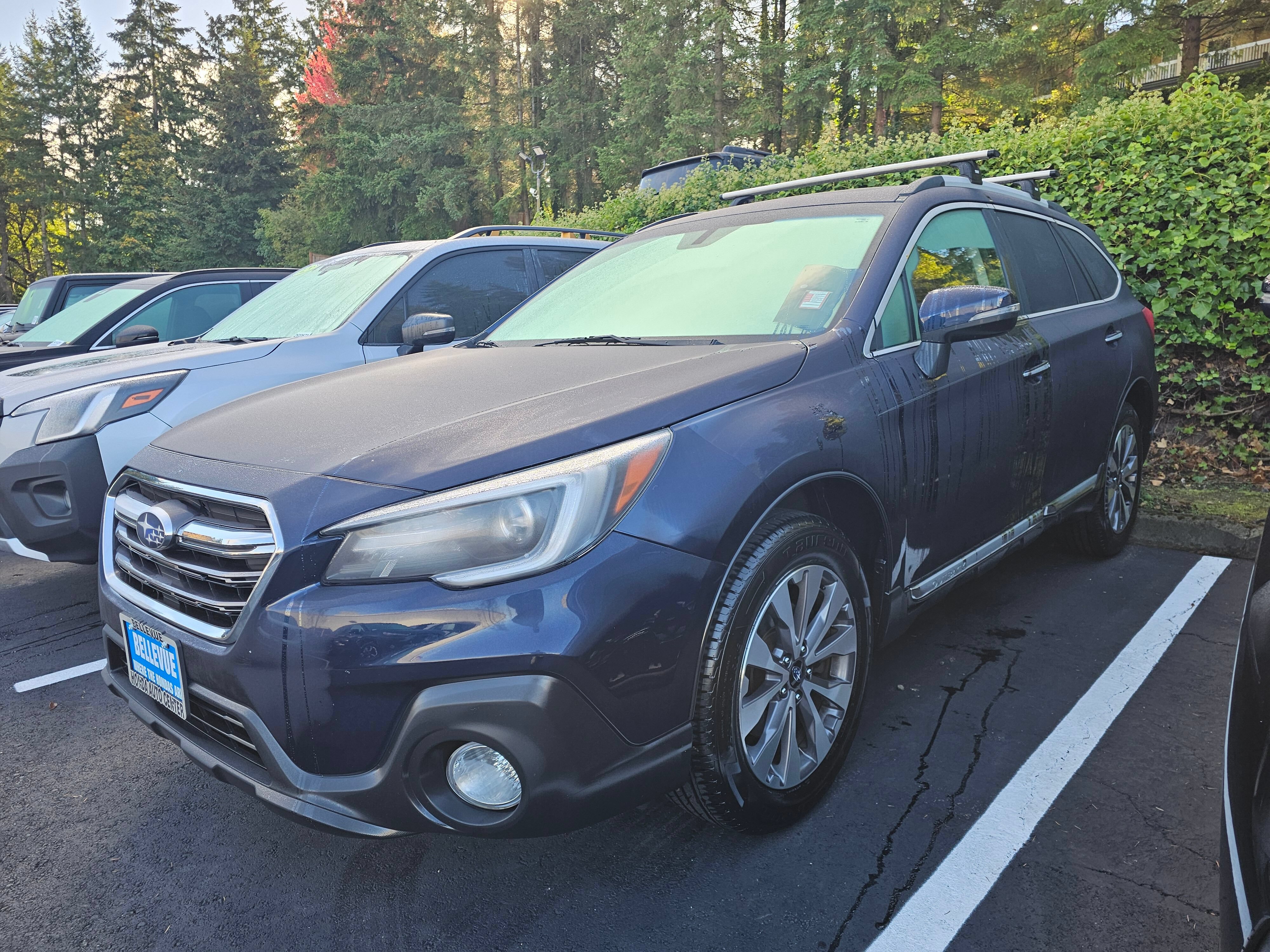 Used 2018 Subaru Outback 2.5i Touring AWD/4WD image 3