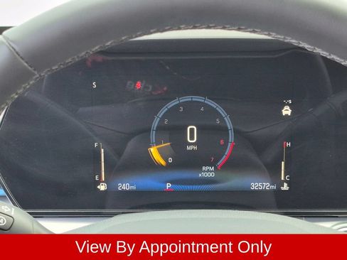 Used 2025 Chevrolet Trax LT w/ LT Convenience Package FWD image 13