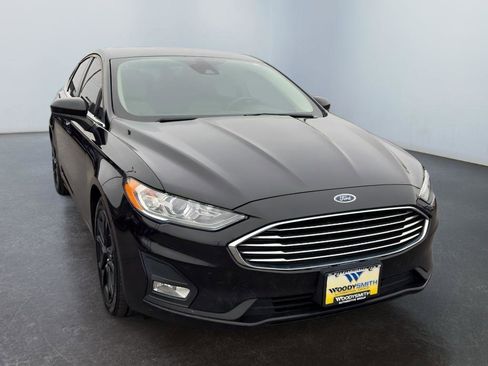 Used 2019 Ford Fusion SE w/ Equipment Group 151A image 7