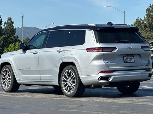 Used 2022 Jeep Grand Cherokee L Summit AWD/4WD image 6
