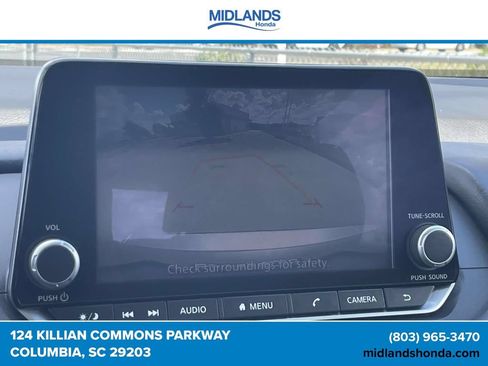 Used 2024 Nissan Rogue S FWD image 25