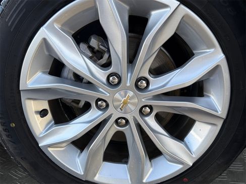 Used 2024 Chevrolet Malibu LT image 18