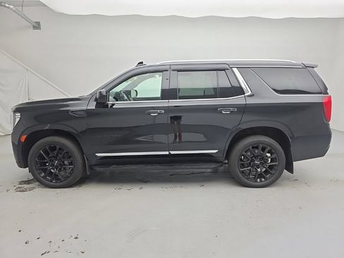 Used 2023 GMC Yukon SLT AWD/4WD image 7