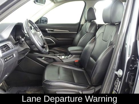 Used 2022 Kia Telluride LX image 11