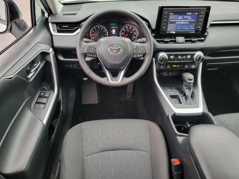 Certified 2022 Toyota RAV4 XLE image 13