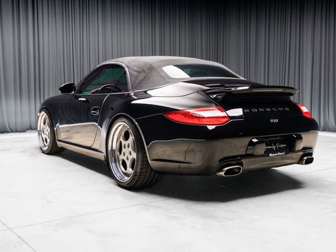 Used 2009 Porsche 911 Cabriolet image 38