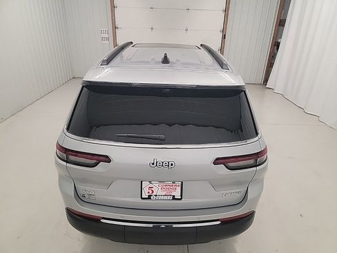 New 2025 Jeep Grand Cherokee L Limited w/ Luxury Tech Group II image 5