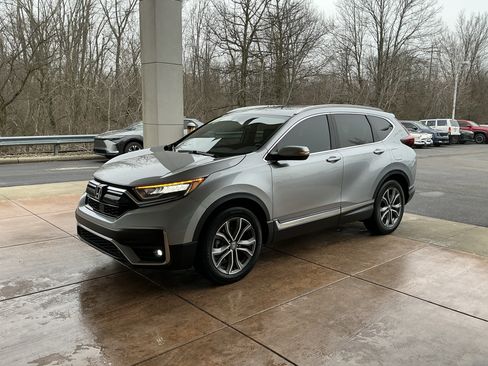 Used 2020 Honda CR-V Touring image 3