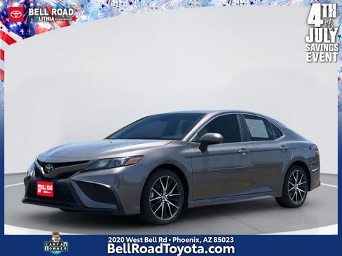 Used 2023 Toyota Camry SE FWD image 1