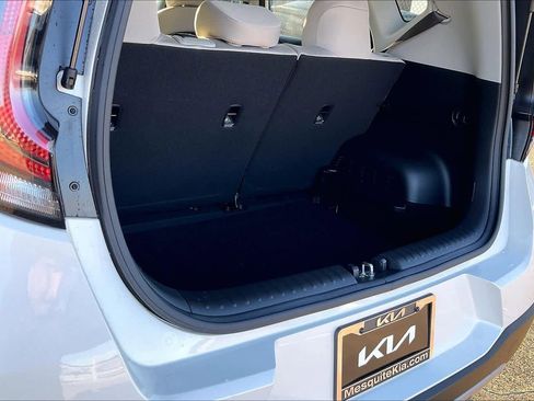 Certified 2024 Kia Soul LX image 18
