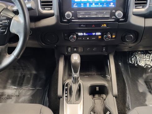 Used 2024 Nissan Frontier SV image 22