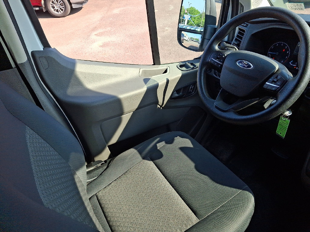 Certified 2025 Ford Transit 250 Low Roof w/ Exterior Upgrade Package RWD image 14
