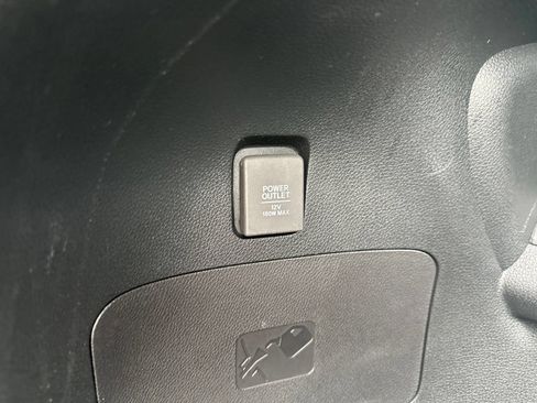 Used 2022 Honda Pilot Sport image 33