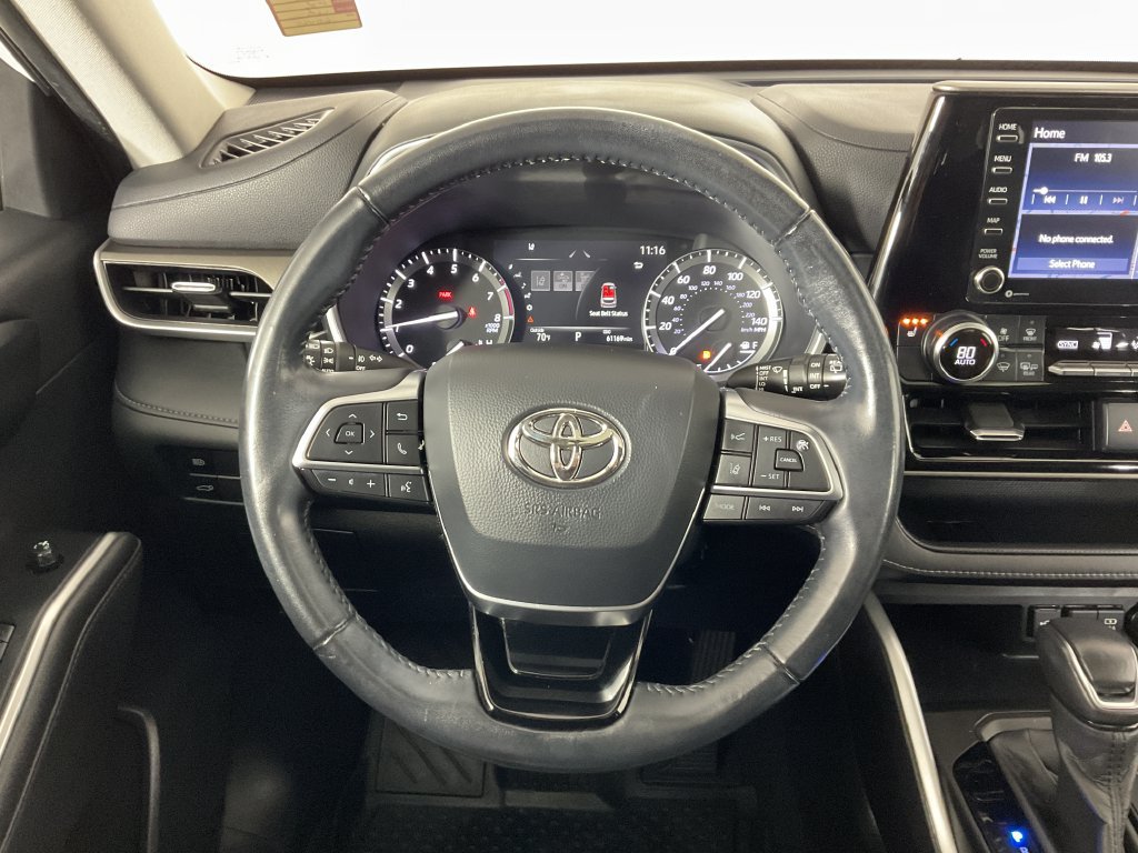Used 2020 Toyota Highlander XLE AWD/4WD image 13