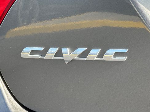 Used 2011 Honda Civic DX-VP image 27