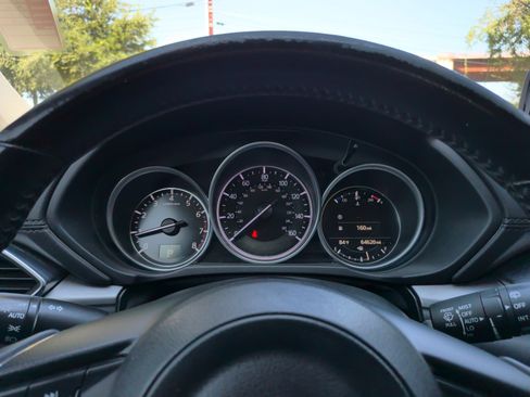 Used 2019 MAZDA CX-5 Touring FWD image 16