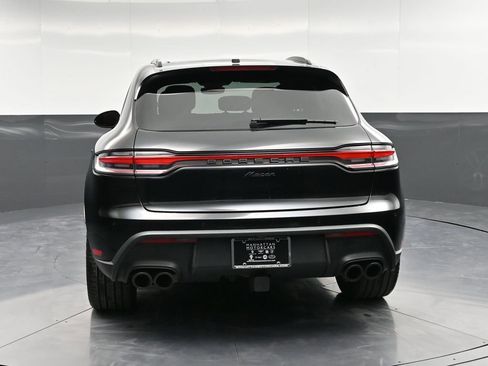 Certified 2025 Porsche Macan AWD/4WD image 7