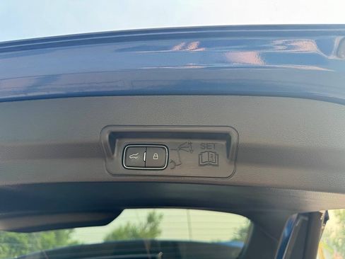 Certified 2021 Ford Explorer XLT w/ Equipment Group 202A AWD/4WD image 30