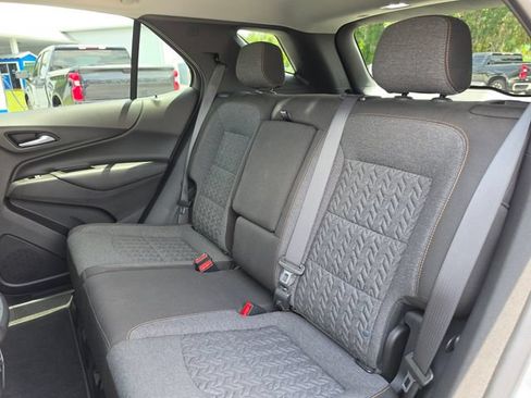 Used 2024 Chevrolet Equinox LT AWD/4WD image 19