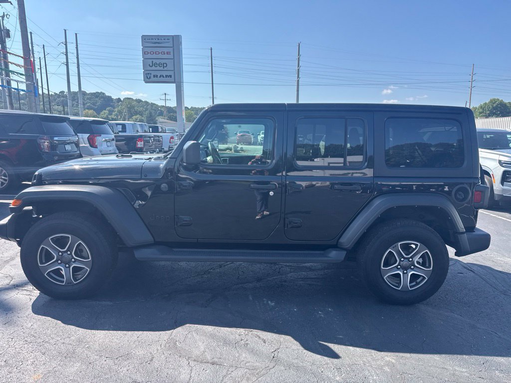 Used 2022 Jeep Wrangler Unlimited Sport AWD/4WD image 5