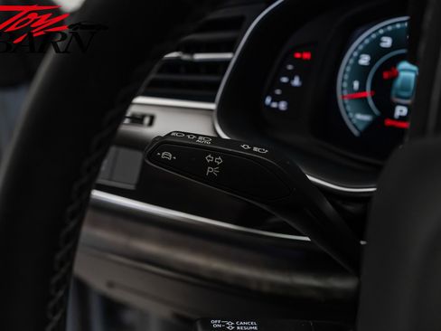 Used 2022 Audi Q8 Premium Plus image 35