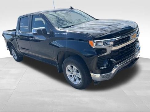Used 2024 Chevrolet Silverado 1500 LT w/ Protection Package AWD/4WD image 5