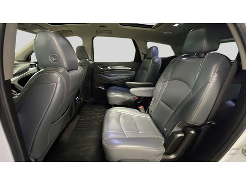 Used 2019 Buick Enclave Essence w/ Experience Buick Package AWD/4WD image 16