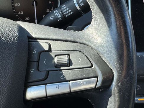 Certified 2022 Cadillac XT4 Luxury w/ Cold Weather Package image 10