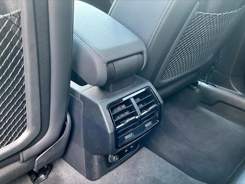 Certified 2025 Audi Q3 2.0T Premium Plus w/ Premium Plus Package image 10