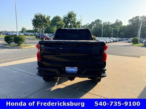 Used 2021 Chevrolet Silverado 1500 Custom Trail Boss w/ Midnight Edition AWD/4WD image 4
