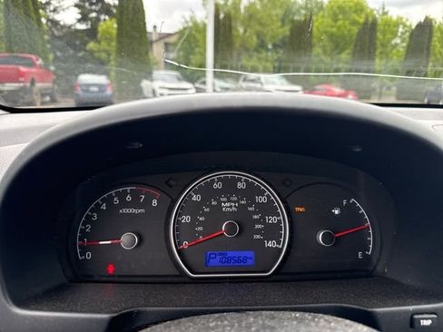 Used 2009 Hyundai Elantra GLS FWD image 24