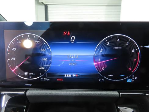 Certified 2025 Mercedes-Benz GLA 250 image 34