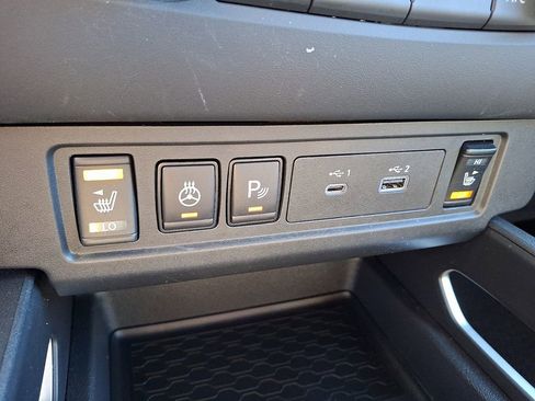 Certified 2024 Nissan Frontier SV w/ SV Convenience Package image 28