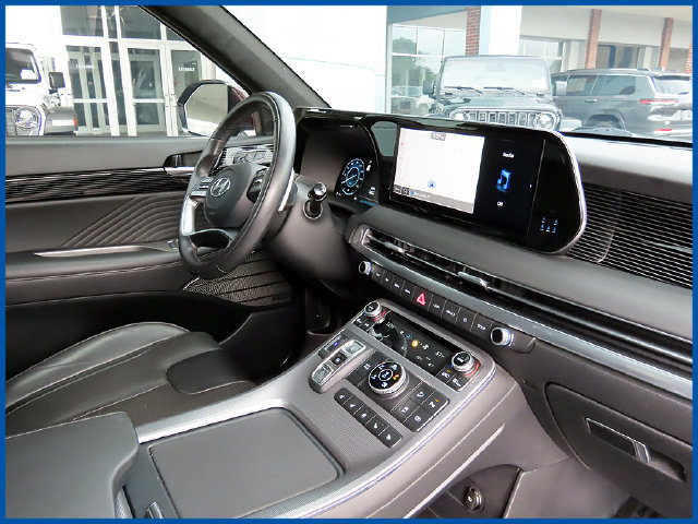 Used 2024 Hyundai Palisade Calligraphy AWD/4WD image 8