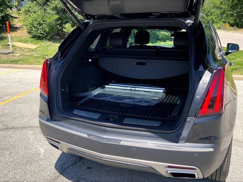 Certified 2025 Cadillac XT5 Premium Luxury w/ Technology Package AWD/4WD image 4