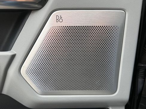 Used 2022 Ford F150 Limited image 18